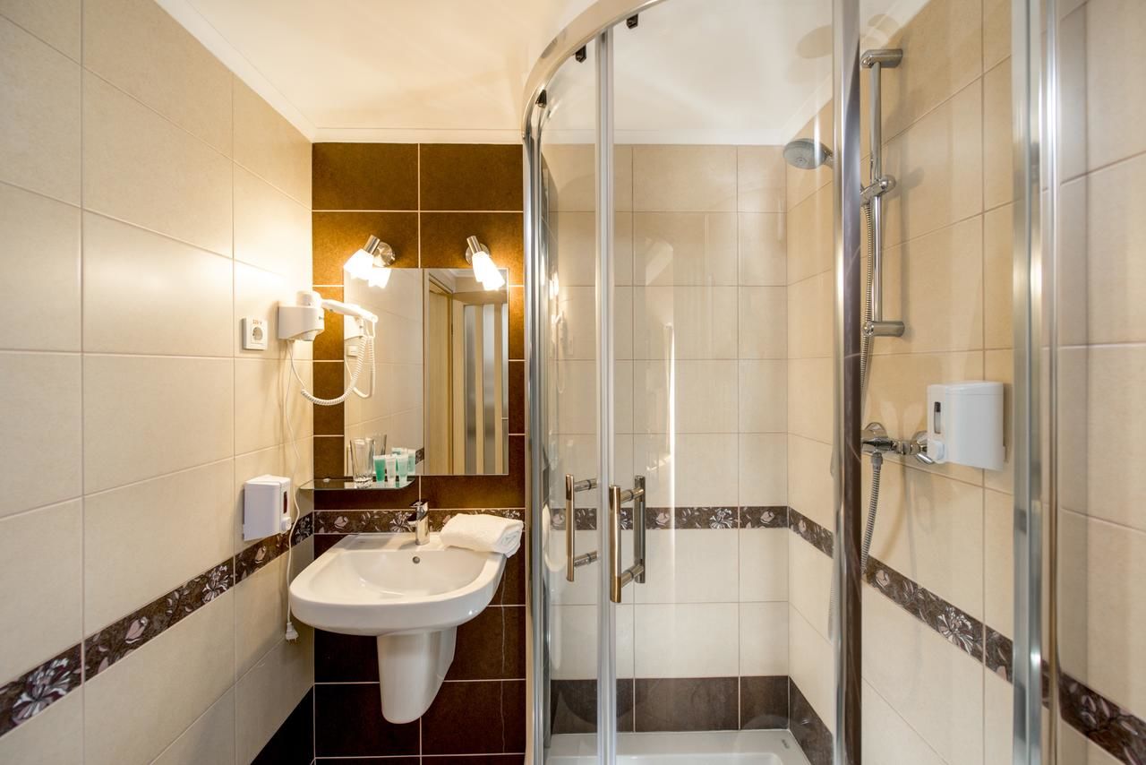 Отель Hotel & SPA Restaurant Pysanka Львов
