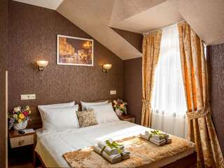 Отель Hotel & SPA Restaurant Pysanka Львов Полулюкс с балконом-4