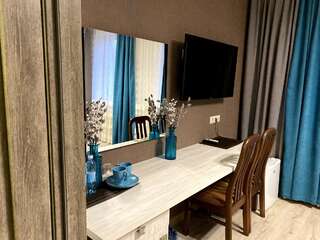 Отель Hotel & SPA Restaurant Pysanka Львов Люкс с кроватью размера «king-size»-1