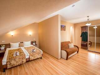 Отель Hotel & SPA Restaurant Pysanka Львов Полулюкс-6